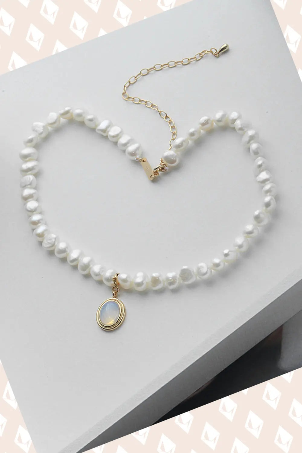 Round Medal Irregular Pearl Necklace - White - Strange Clothes