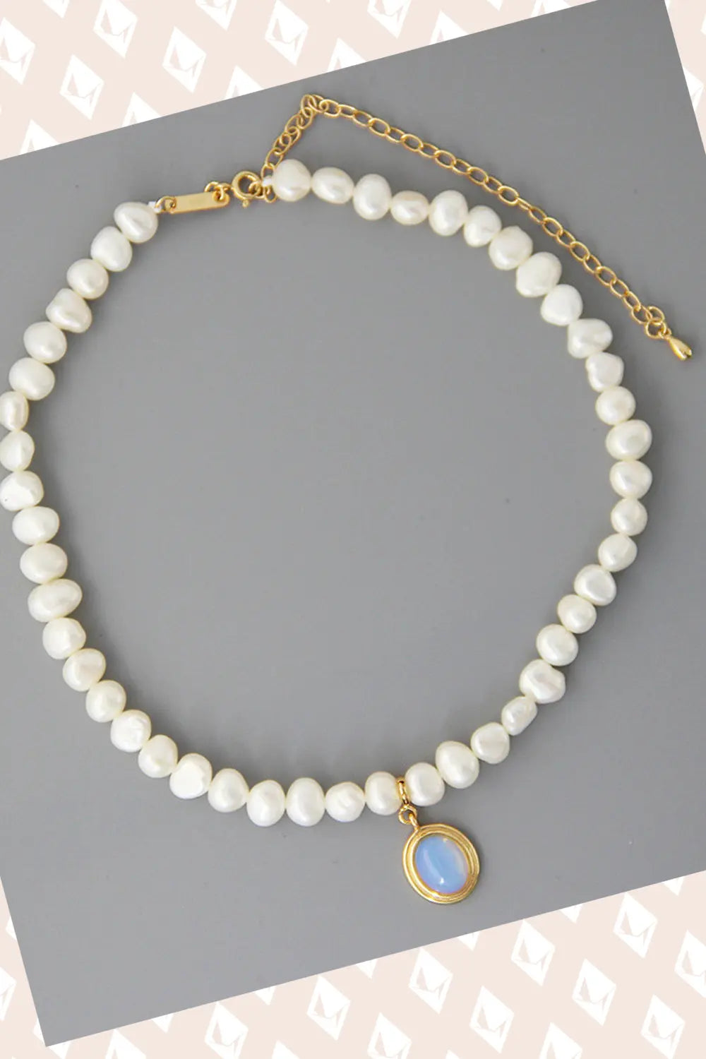 Round Medal Irregular Pearl Necklace - White - Strange Clothes